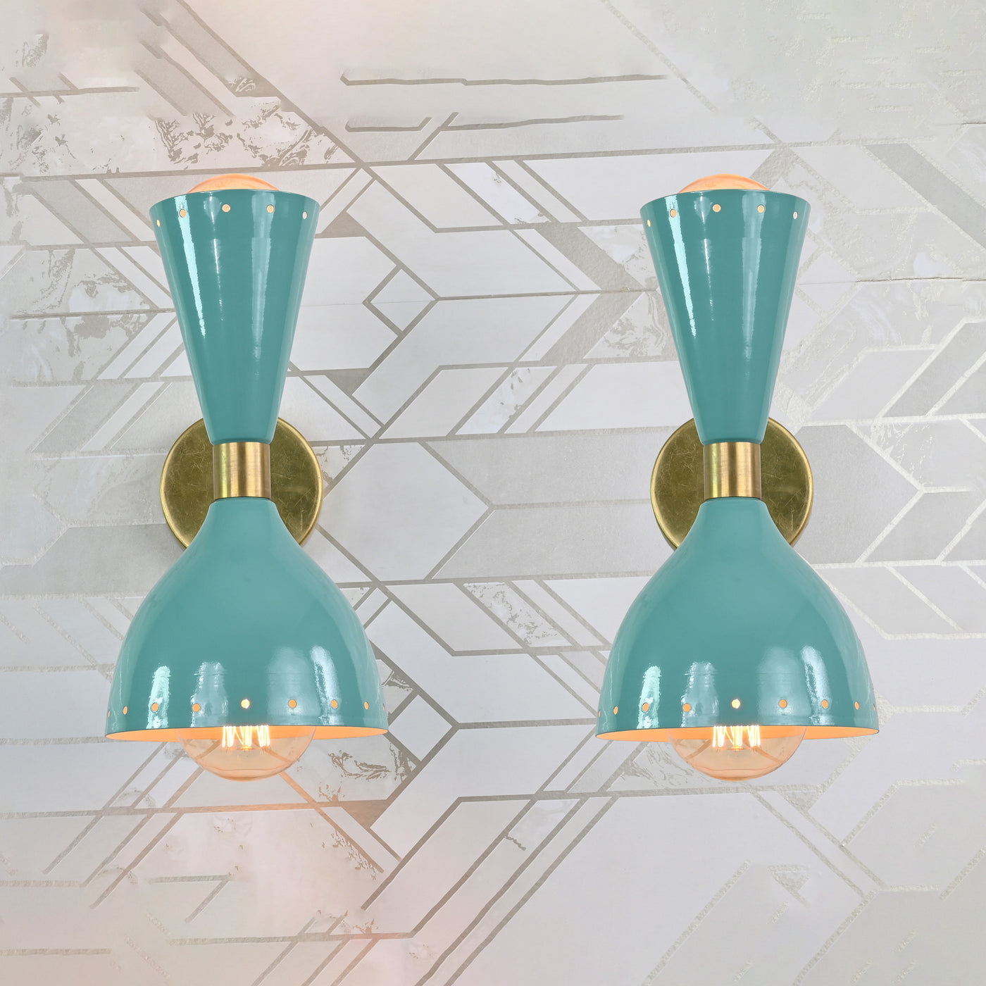 Mid-Century Diabolo Style Wall Sconce | Customizable Retro Accent Light Fixture for Modern Interiors - 32584