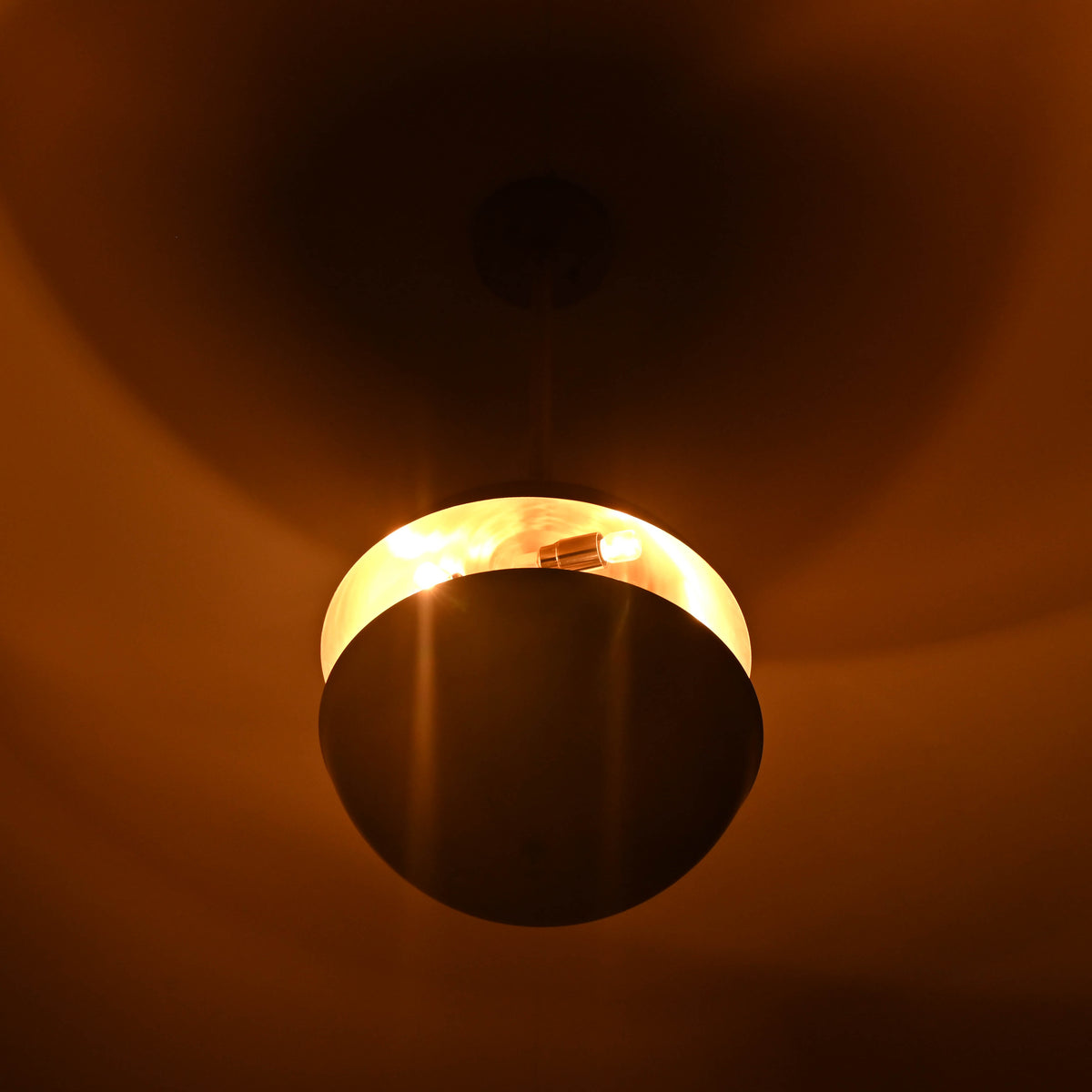 Modern Brass Pendant Light | Customizable Mid-Century Ceiling Lamp - 32346