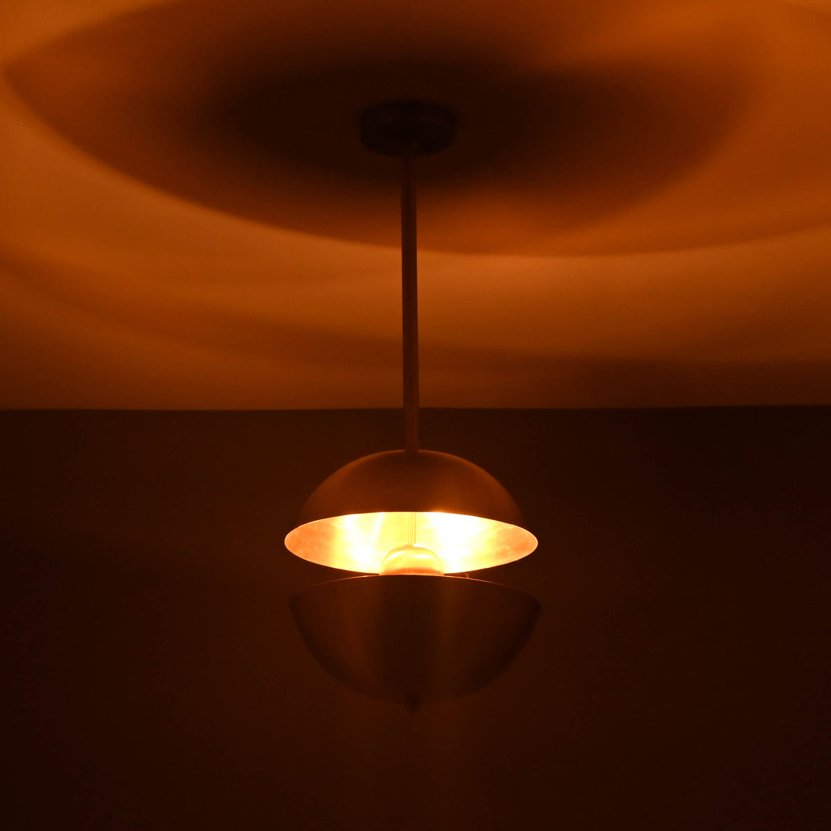 Modern Brass Pendant Light | Customizable Mid-Century Ceiling Lamp - 32346