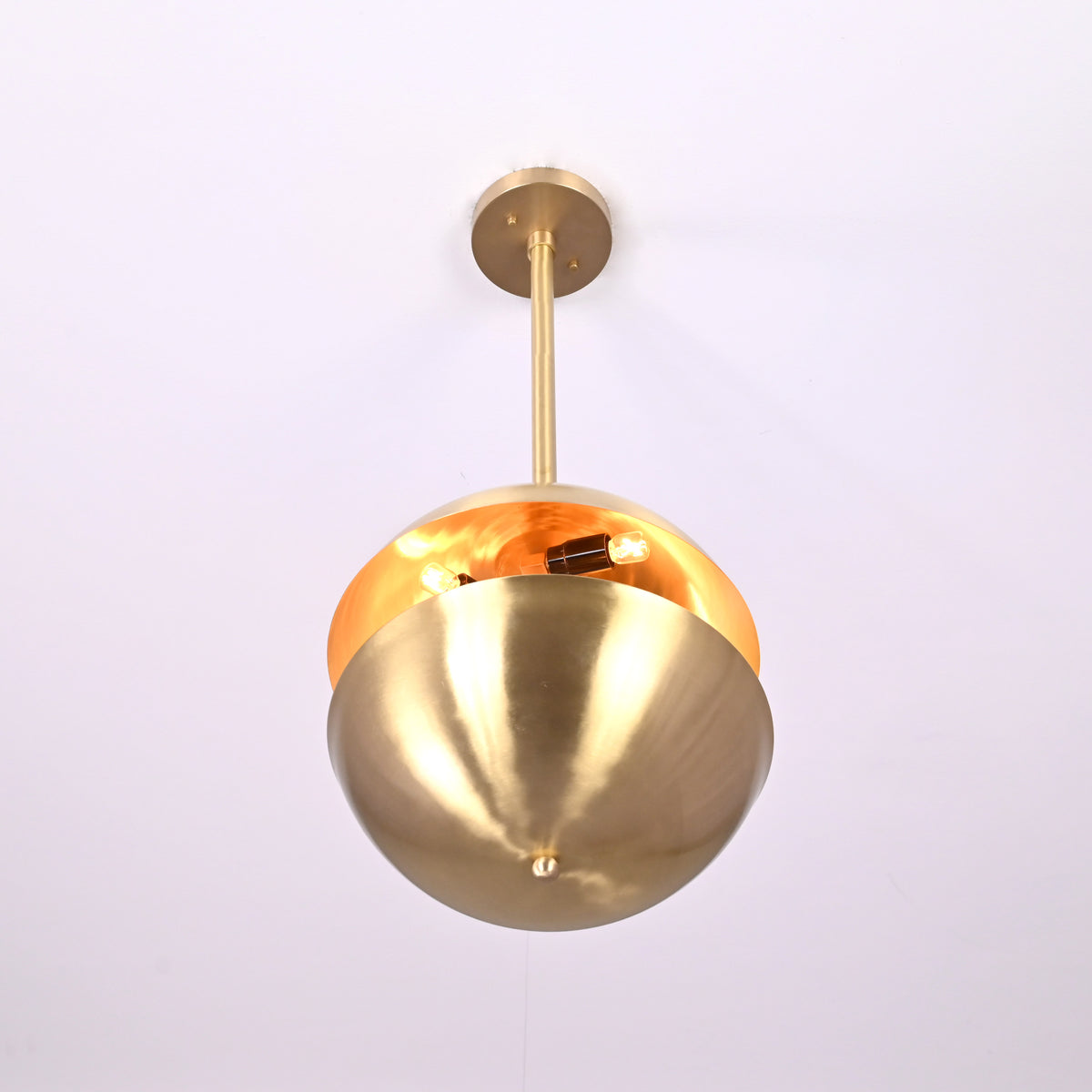 Modern Brass Pendant Light | Customizable Mid-Century Ceiling Lamp - 32346
