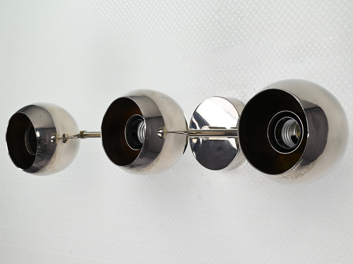 Modern Globe Brass Wall Sconce | Customizable Sleek Spherical Design Fixture for Contemporary Spaces - 32528