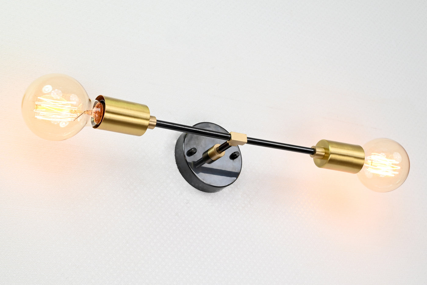 Modern Minimalist Brass Wall Sconce | Customizable Dual-Light Fixture for Contemporary Interiors - 32535