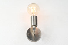 Mid-Century Modern Customizable Wall Sconce – Sleek Single-Light Brass Fixture for Versatile Décor - 32554