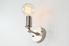 Mid-Century Modern Customizable Wall Sconce – Sleek Single-Light Brass Fixture for Versatile Décor - 32554