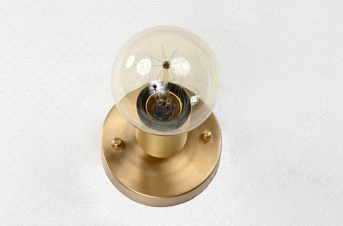 Minimalist Contemporary Customizable Wall Sconce – Sleek Single-Light Brass Fixture for Modern Interiors - 32555