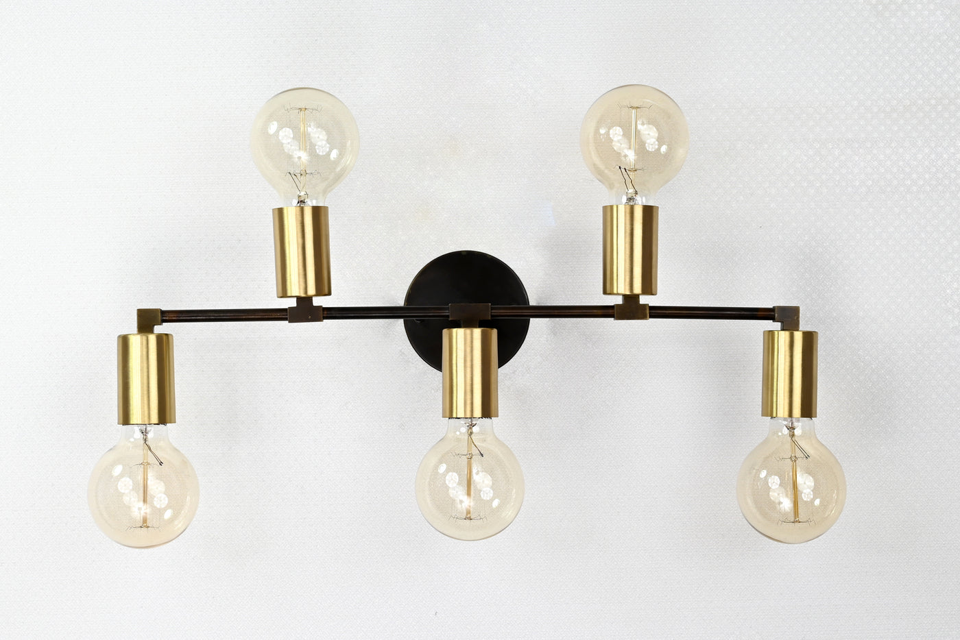 Industrial Modern Brass Wall Sconce | 5-Light Customizable Linear Fixture for Home Interiors - 32562