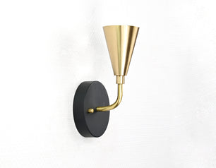 Single Bulb Wall Sconce - 32578