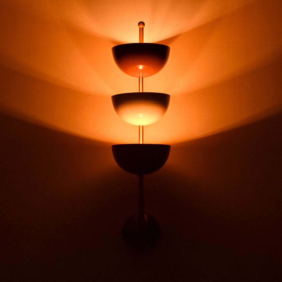 Modern Sculptural Wall Sconce with Tiered Bowl Design | Customizable Artistic Accent Light Fixture - 32597