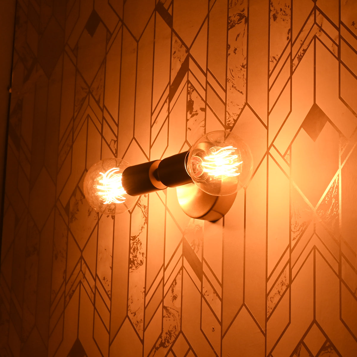 Mid-Century Modern Brass Tube Wall Sconce | Customizable Dual-Bulb Light Fixture For Bathroom Vanity - 32615