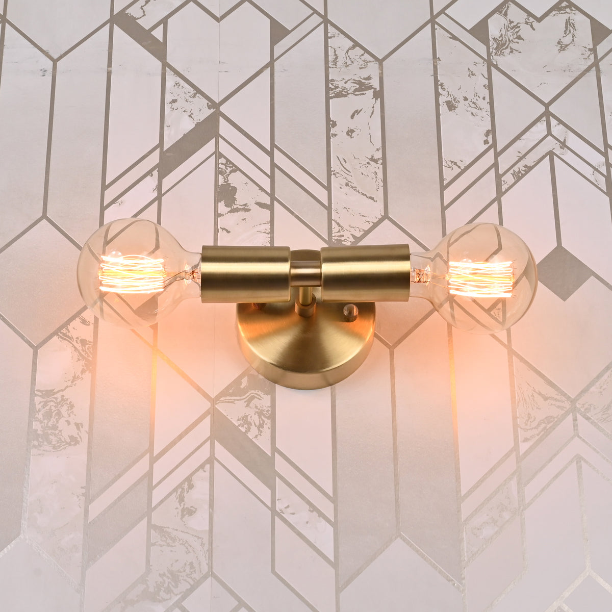 Mid-Century Modern Brass Tube Wall Sconce | Customizable Dual-Bulb Light Fixture For Bathroom Vanity - 32615