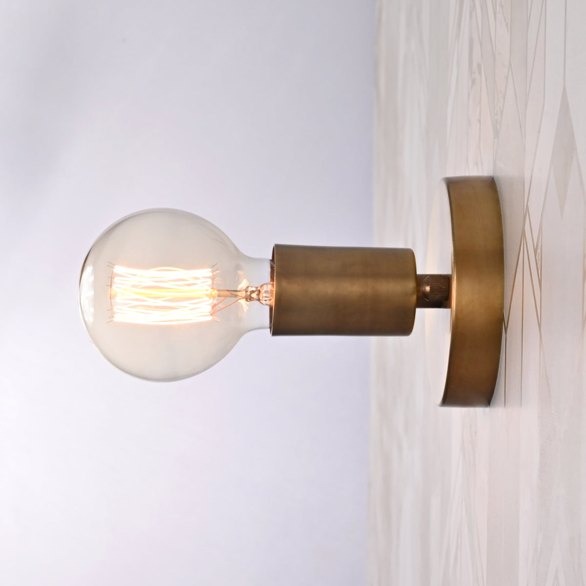 Industrial Minimalist Brass Wall Sconce | Customizable Single-Light Fixture for Modern Home Interiors - 32618