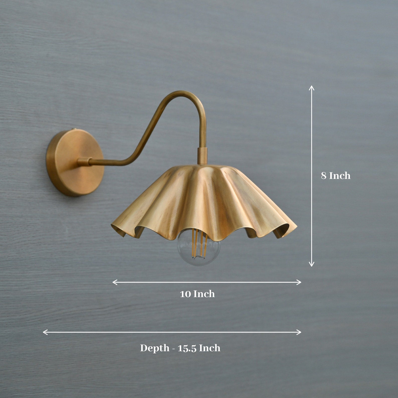 Size guide for Handmade Scalloped Brass Wall Sconce Light | Vintage Modern Fluted Shade Lamp by Brass Leaf Studio 62512